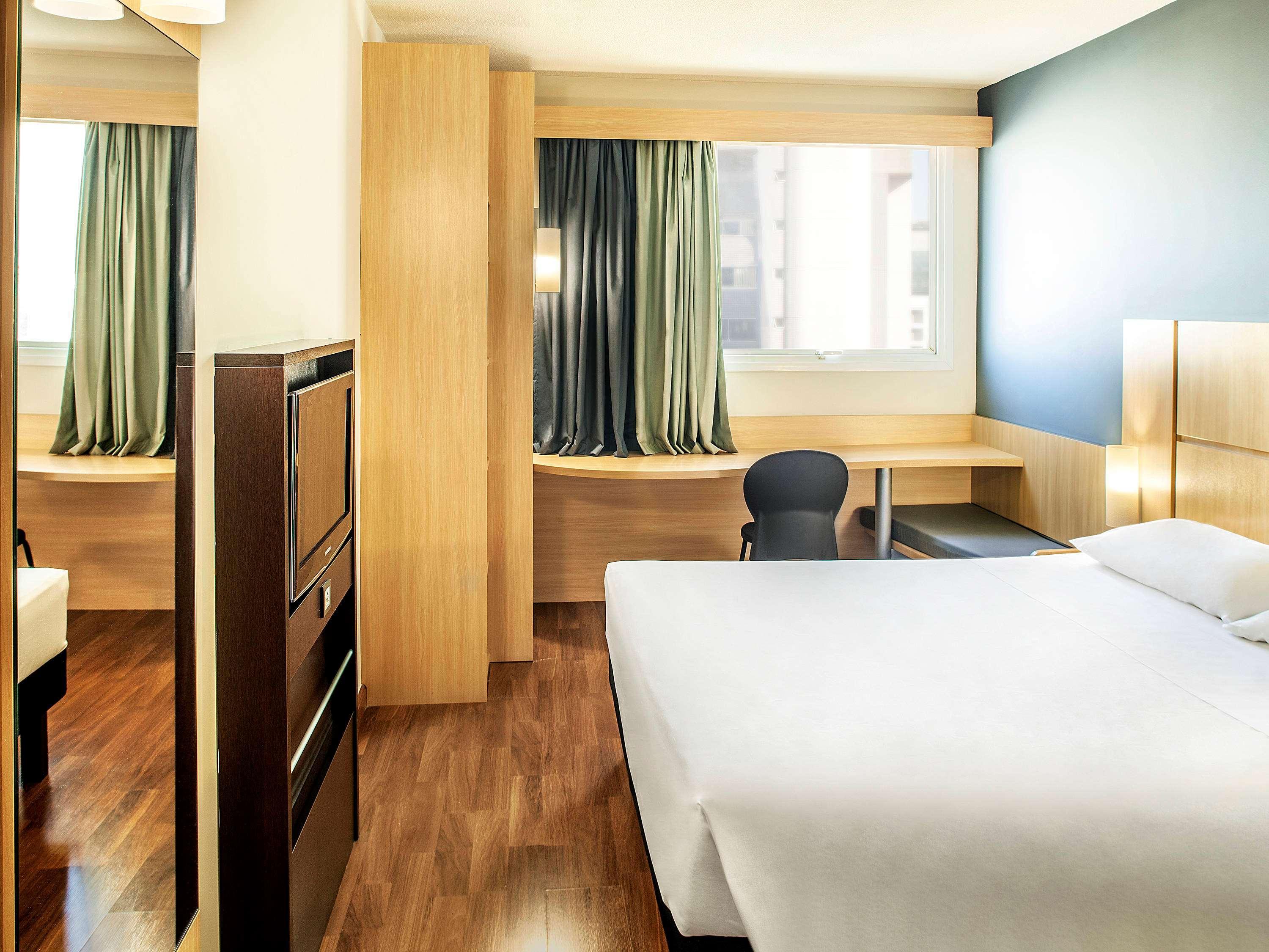 ホテル Ibis Belo Horizonte Savassi エクステリア 写真