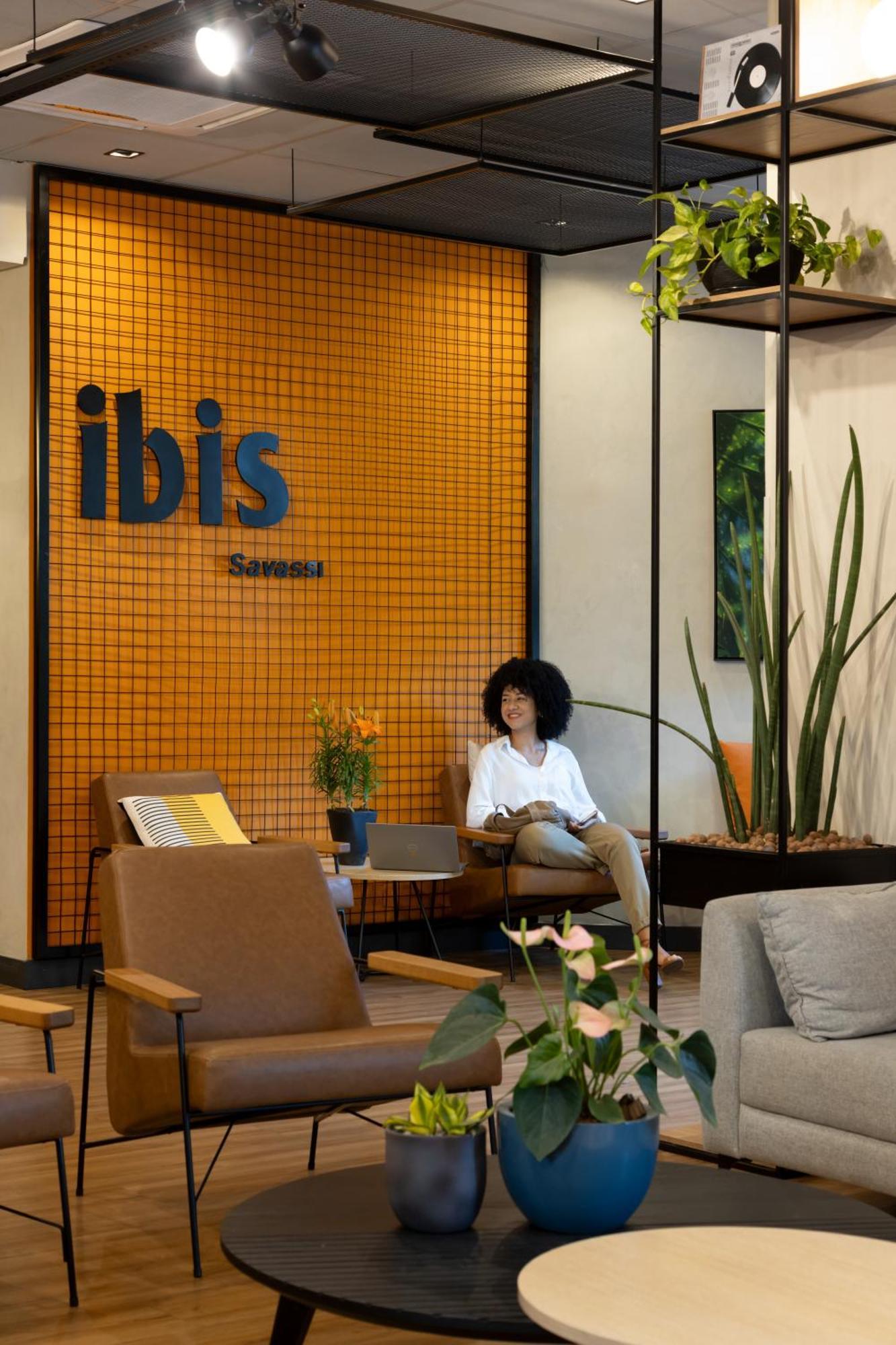 ホテル Ibis Belo Horizonte Savassi エクステリア 写真