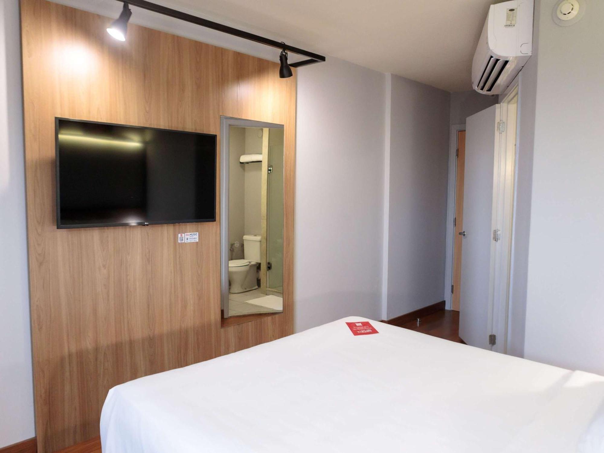 ホテル Ibis Belo Horizonte Savassi エクステリア 写真