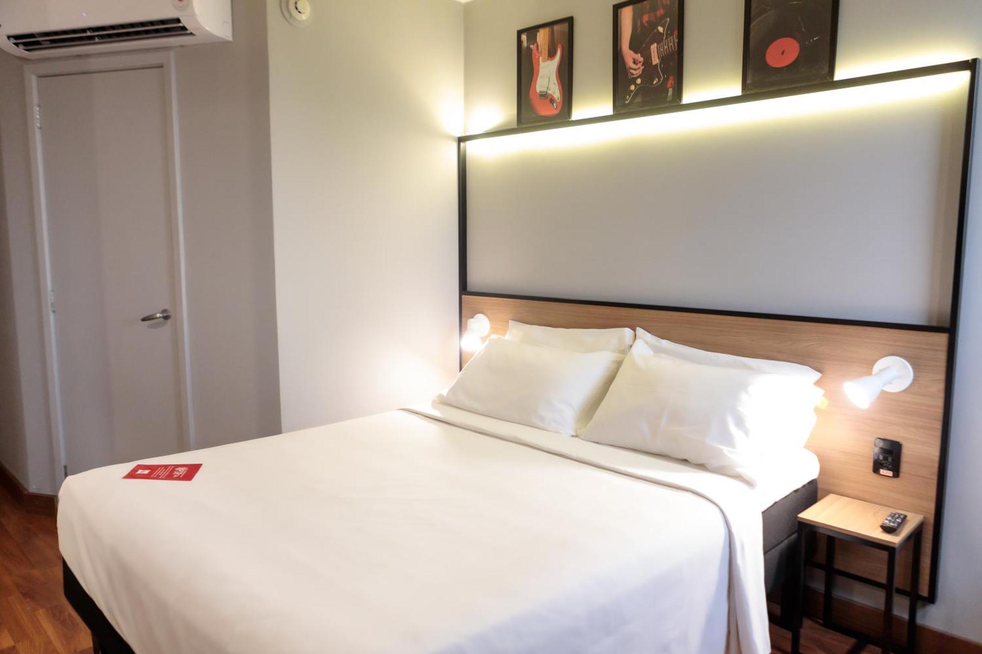 ホテル Ibis Belo Horizonte Savassi エクステリア 写真
