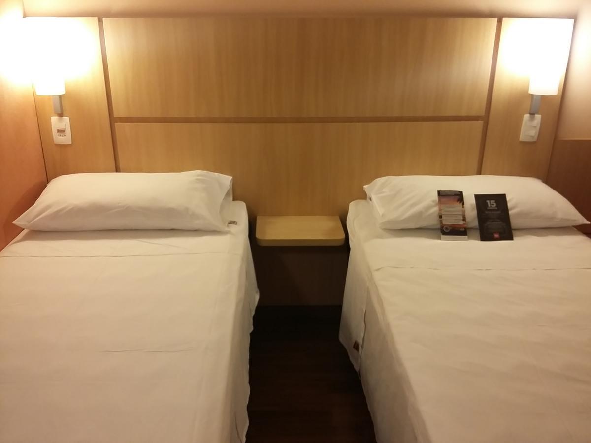 ホテル Ibis Belo Horizonte Savassi エクステリア 写真